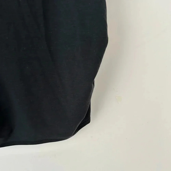 Lululemon turtleneck  sleeveless crop top - Picture 3 of 9